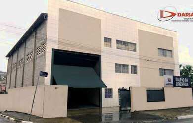 Imagem: O depósito possui 5 Vagas na garagem, 750m² de Área e está