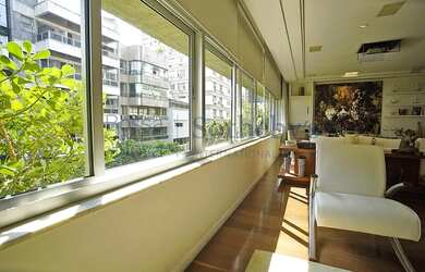 Imagem 6: Apartamento com vista livre em andar alto