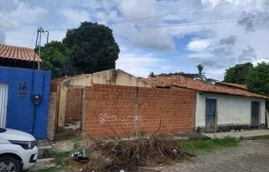 Imagem: O terreno está localizado em Parque Poti, Teresina à venda