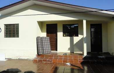 Imagem: A casa possui 2 Dormitórios, 1 Banheiro, 76m² de Área e