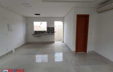 Imagem: A casa possui 2 Dormitórios, 2 Banheiros, 1 Vaga na garagem