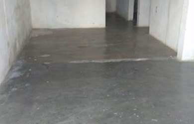 Imagem: A casa possui 3 Dormitórios, 1 Banheiro e está localizado