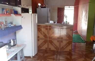 Imagem: A casa possui 2 Dormitórios, 1 Banheiro, 12m² de Área e