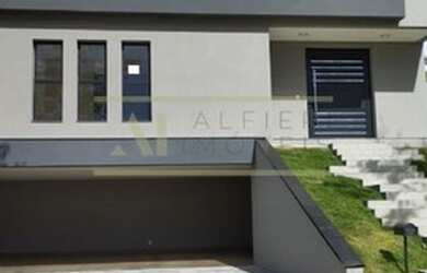 Imagem: A casa em condomínio possui 4 Dormitórios, 5 Banheiros, 4