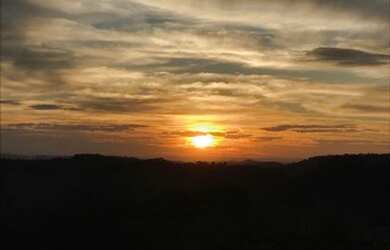 Imagem: O terreno possui 820m² de Área e está localizado em Barreira