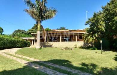 Imagem: A casa em condomínio possui 3 Dormitórios, 2 Banheiros, 5