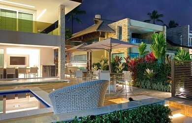 Imagem 2: CASA DE LUXO, MURO Alto!