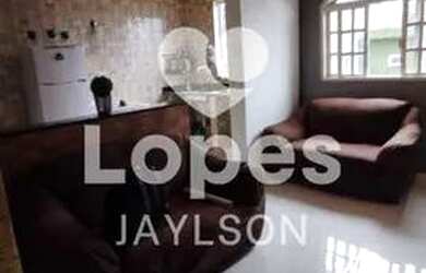 Imagem: A casa possui 2 Dormitórios, 1 Banheiro, 1 Vaga na garagem