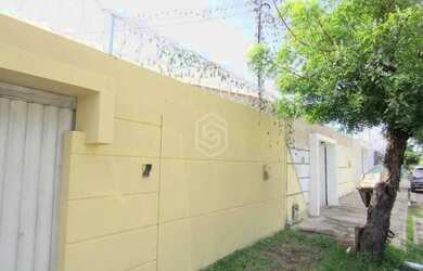 Imagem: A casa possui 3 Dormitórios, 1 Banheiro, 60m² de Área e