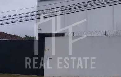 Imagem: O depósito possui 1.014m² de Área e está localizado em