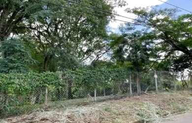 Imagem: O terreno possui 3.360m² de Área e está localizado em Chácaras