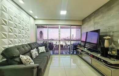 Imagem: O apartamento possui 3 Dormitórios, 4 Banheiros, 2 Vagas na