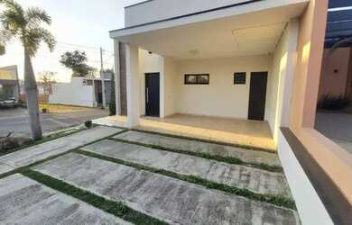 Imagem: A casa em condomínio possui 3 Dormitórios, 1 Banheiro, 180m²