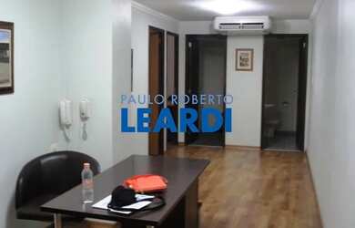 Imagem: O depósito possui 1 Vaga na garagem e 86m² de Área e está