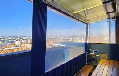 Imagem: A casa possui 3 Dormitórios, 2 Banheiros, 2 Vagas na garagem