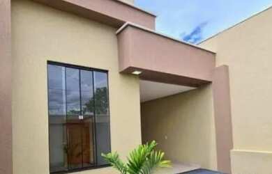 Imagem: O apartamento possui 3 Dormitórios, 1 Banheiro, 2 Vagas na