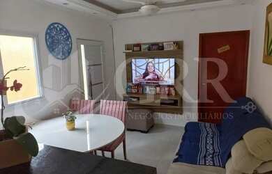 Imagem: A casa possui 3 Dormitórios, 2 Banheiros, 2 Vagas na garagem