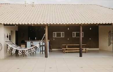 Imagem: A casa em condomínio possui 3 Dormitórios, 3 Banheiros, 4