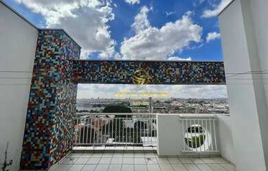 Imagem: O apartamento na cobertura possui 3 Dormitórios, 2 Banheiros