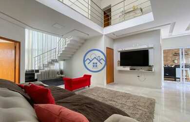 Imagem: A casa em condomínio possui 4 Dormitórios, 4 Banheiros, 4