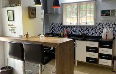 Imagem 6: Casa com piscina e pátio fechado, localizado no bairro Linha Bonita em Gramado/RS