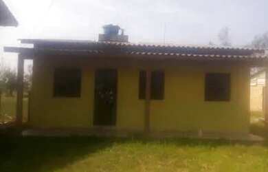 Imagem: A casa possui 2 Dormitórios, 1 Banheiro, 40m² de Área e