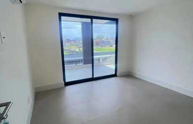 Imagem 15: Imóvel para aluguel tem 370 metros quadrados com 4 quartos