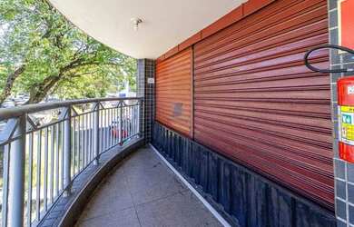 Imagem 2: Que tal uma LOJA em prédio individual a poucos metros do Big shopping...