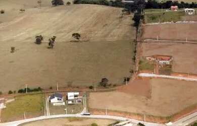 Imagem: O terreno possui 1m² de Área e está localizado em Joanópolis