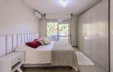 Imagem 9: Oportunidade Única na Avenida Medianeira Espaço, Conforto e Localização...