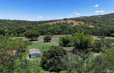 Imagem: A fazenda possui 4.356m² de Área e está localizado em Varjão