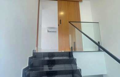 Imagem 11: Imóvel para aluguel tem 370 metros quadrados com 4 quartos