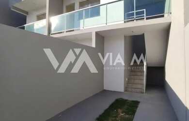 Imagem: A casa possui 2 Dormitórios, 1 Banheiro, 2 Vagas na garagem