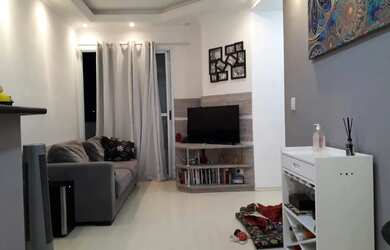 Imagem: O apartamento possui 2 Dormitórios, 1 Banheiro, 1 Vaga na garagem