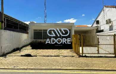 Imagem: O depósito possui 5 Vagas na garagem e 270m² de Área e está