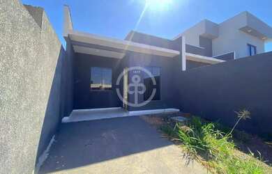 Imagem: A casa possui 2 Dormitórios, 1 Banheiro, 1 Vaga na garagem