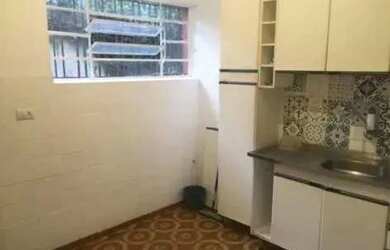 Imagem: A casa possui 3 Dormitórios, 2 Banheiros, 3 Vagas na garagem