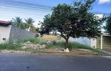 Imagem: O terreno à venda possui 360m² de Área e está localizado