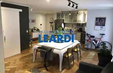 Imagem: O apartamento possui 2 Dormitórios, 2 Banheiros, 2 Vagas na