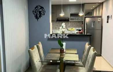 Imagem: O apartamento possui 2 Dormitórios, 1 Banheiro, 1 Vaga na garagem