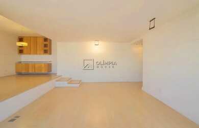 Imagem: O apartamento possui 3 Dormitórios, 2 Banheiros, 4 Vagas na