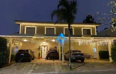 Imagem: A casa em condomínio possui 3 Dormitórios, 4 Banheiros, 4