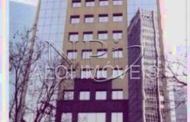 Imagem: O depósito possui 5 Vagas na garagem e 140m² de Área e está