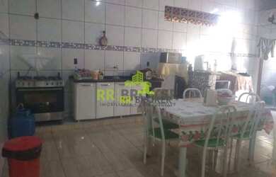 Imagem: A casa possui 2 Dormitórios, 2 Banheiros, 275m² de Área