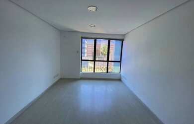 Imagem 1: Sala à venda, 33 m² de R$ 205.000 por R$ 180.000 - Menino Deus - Porto...
