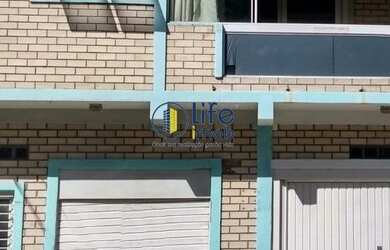 Imagem: A casa possui 2 Dormitórios, 2 Banheiros, 2 Vagas na garagem