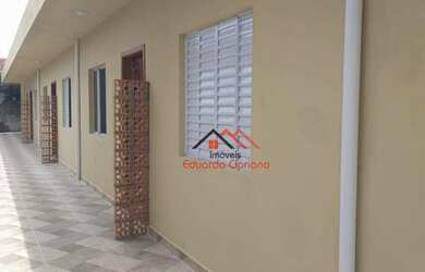 Imagem: A casa possui 2 Dormitórios, 1 Banheiro, 1 Vaga na garagem