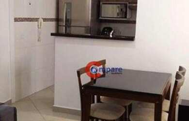 Imagem: O apartamento possui 2 Dormitórios, 1 Banheiro, 1 Vaga na garagem