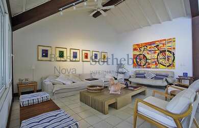 Imagem 5: Casa contemporânea no meio de reserva ecológica