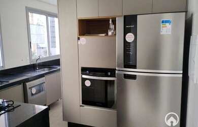 Imagem: O apartamento possui 2 Dormitórios, 1 Banheiro, 2 Vagas na